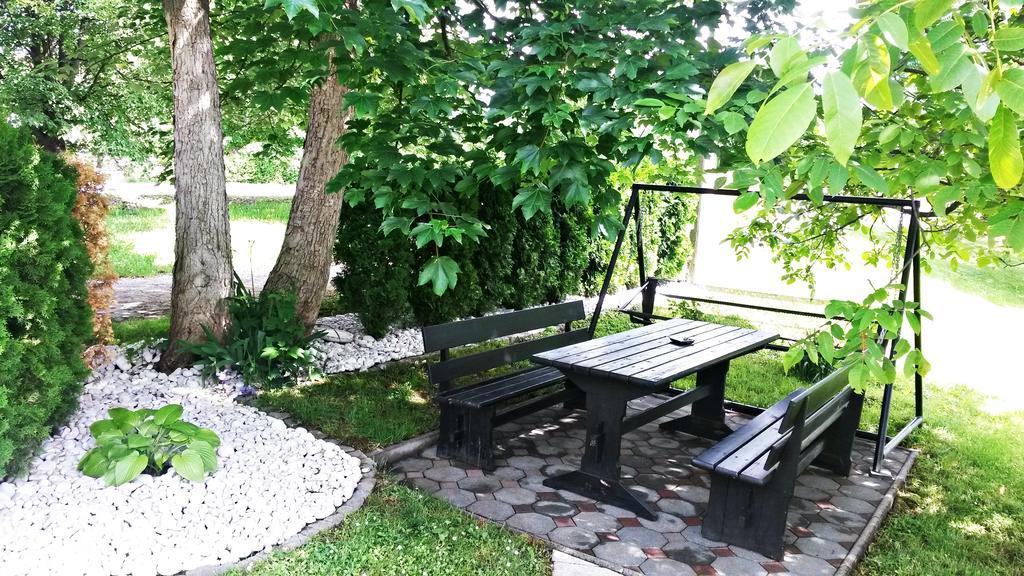 Apartment Lipa Irinovac Стая снимка
